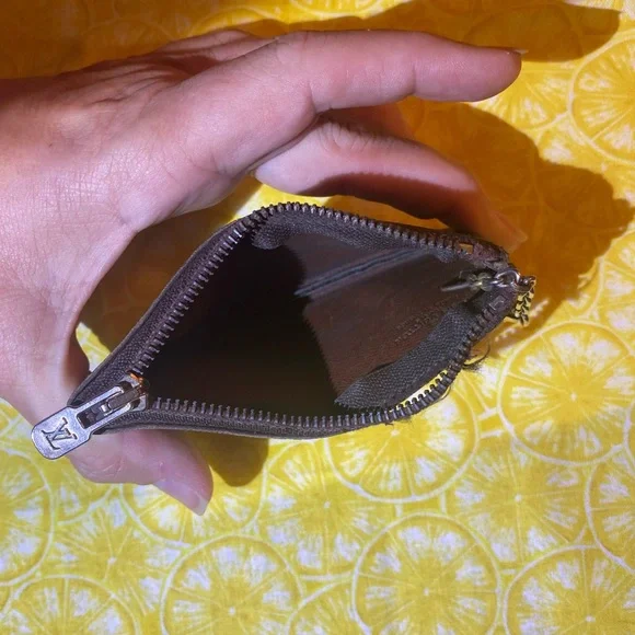***SOLD***Louis Vuitton Monogram Zip Pouch Key Cles Authentic - Picture 4 of 6